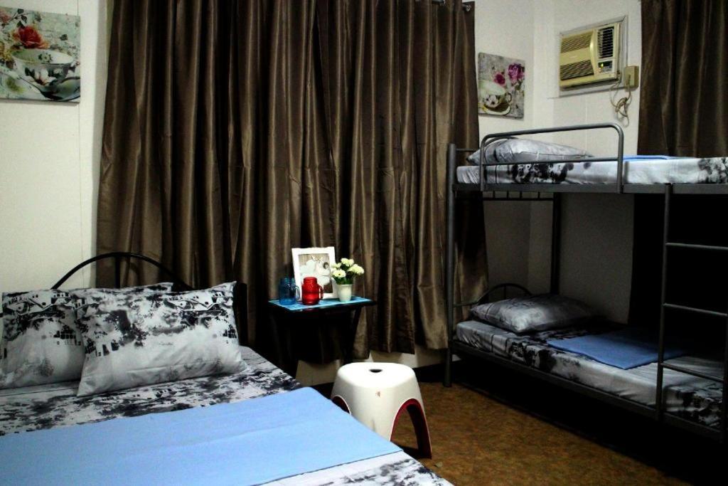 Tropical Breeze Hostel Cebu - Cebu Center 외부 사진