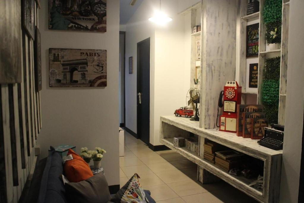 Tropical Breeze Hostel Cebu - Cebu Center 외부 사진