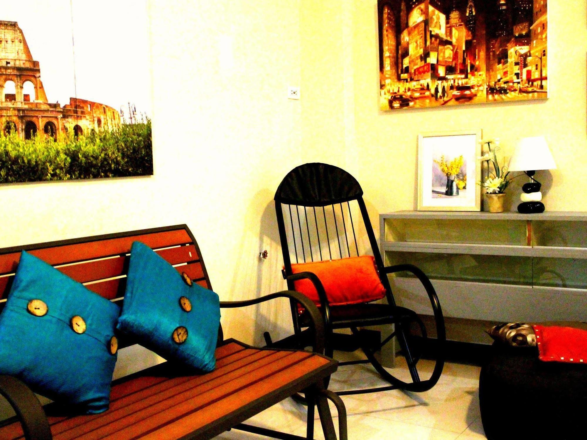 Tropical Breeze Hostel Cebu - Cebu Center 외부 사진